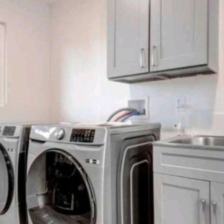 Spacious 4Bed 2Bath, Gated Pool, Wi-Fi, Garage Villa Los Angeles Exterior photo